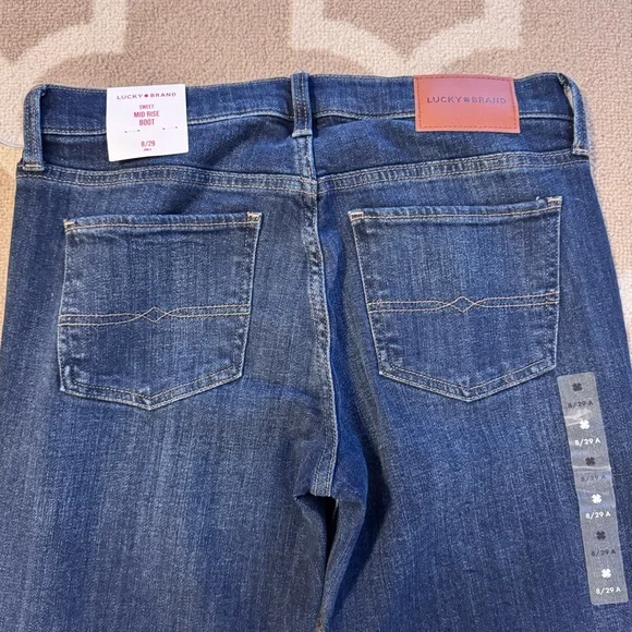 NWT Lucky Brand Jeans/ Mid Rise/ Boot cut 💙 - Picture 9 of 13